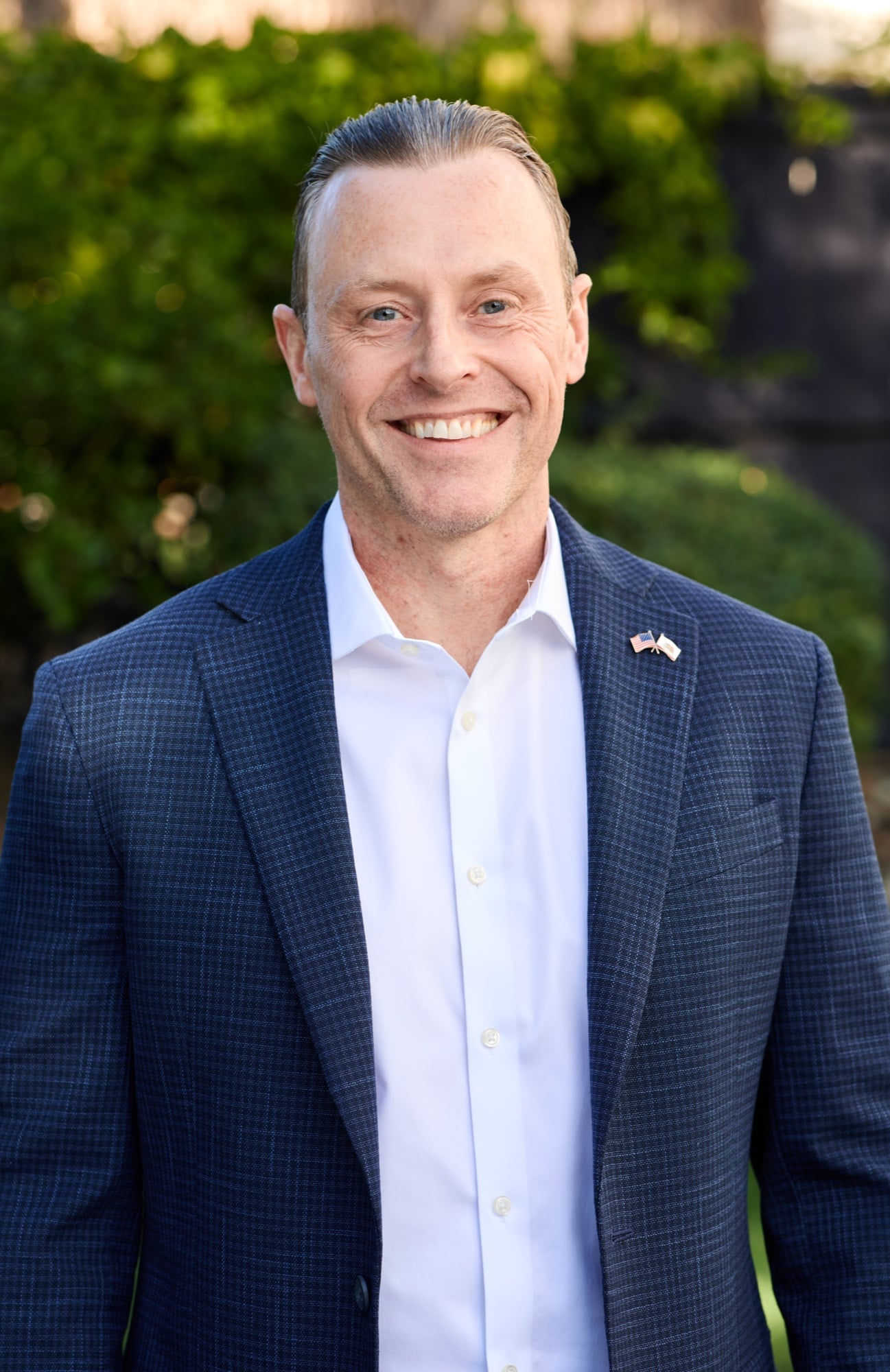 Studio corporate headshot — Brandon Jones